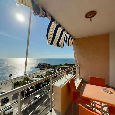 Sea View *